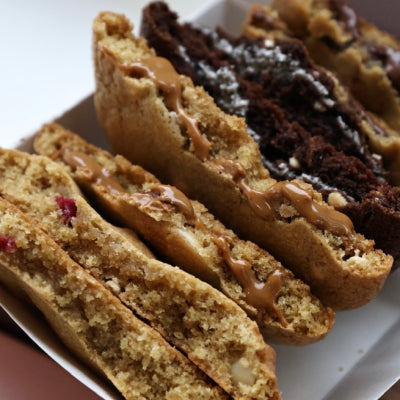 6 Pack Chewys - White Choc Chip with Biscoff Filled The Cookie Dough CO